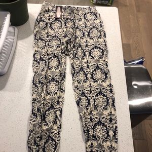 Patterned comfy pants